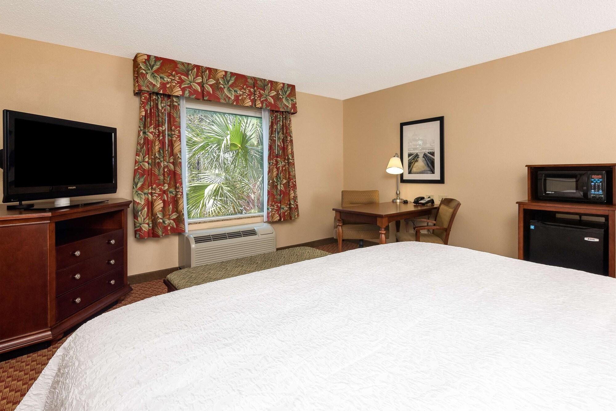 Hampton Inn & Suites Florence-North-I-95 Экстерьер фото